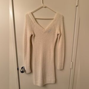 Abercrombie & Fitch fuzzy V-neck mini off-white sweater mini dress